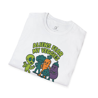 Aliens Fear My Veggies T-shirt