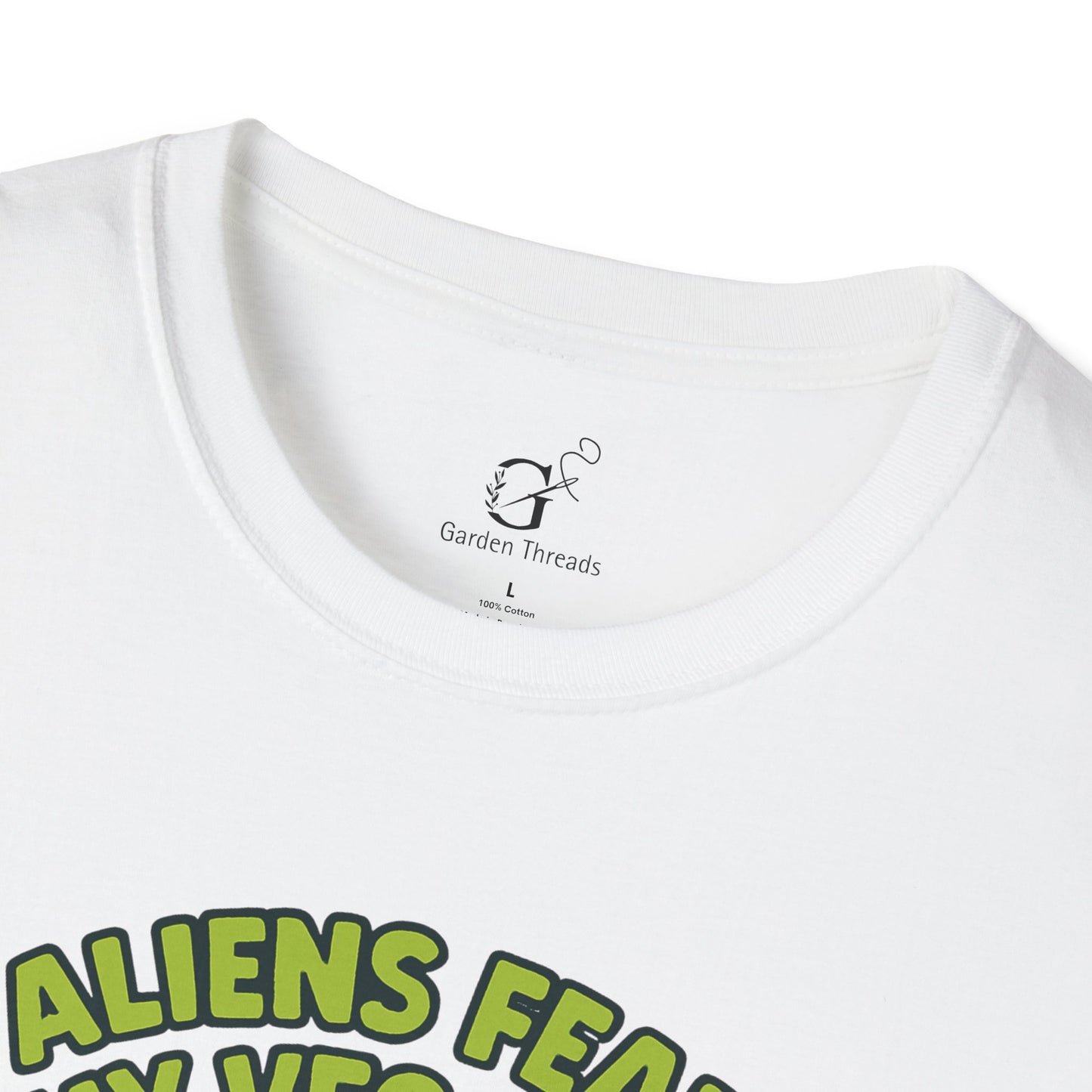 Aliens Fear My Veggies T-shirt