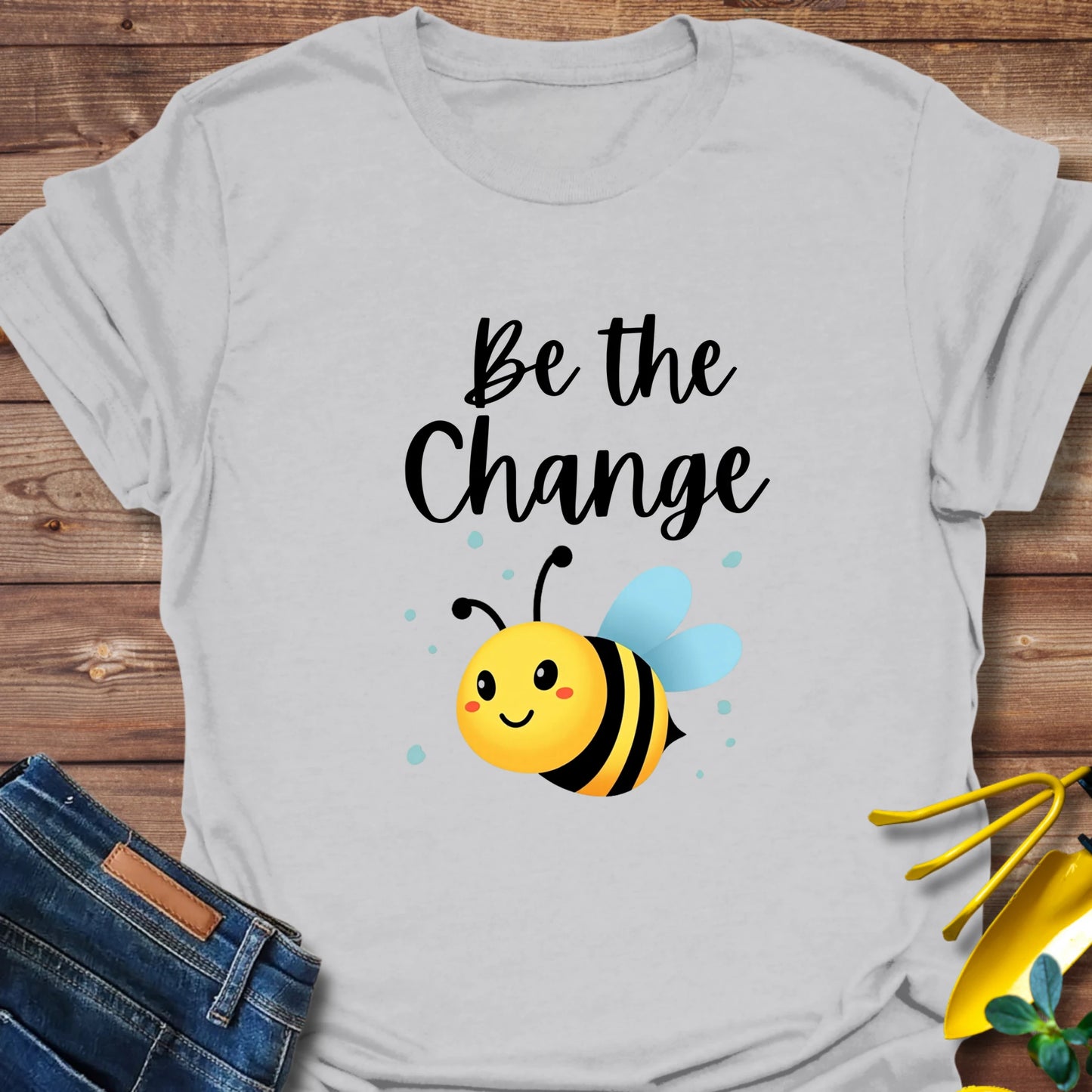https://wescale-cdn.com/generated-mockups/26ed2c8e-8272-41fd-a9f6-dd48e0c2dcd5/ccdbf20a-2792-40f1-bbbf-538a18261e74/6ae5276d-9b7f-42df-adc6-121ecc7daa79_66b7355c-124f-4e23-a249-3e838916b37a.webp