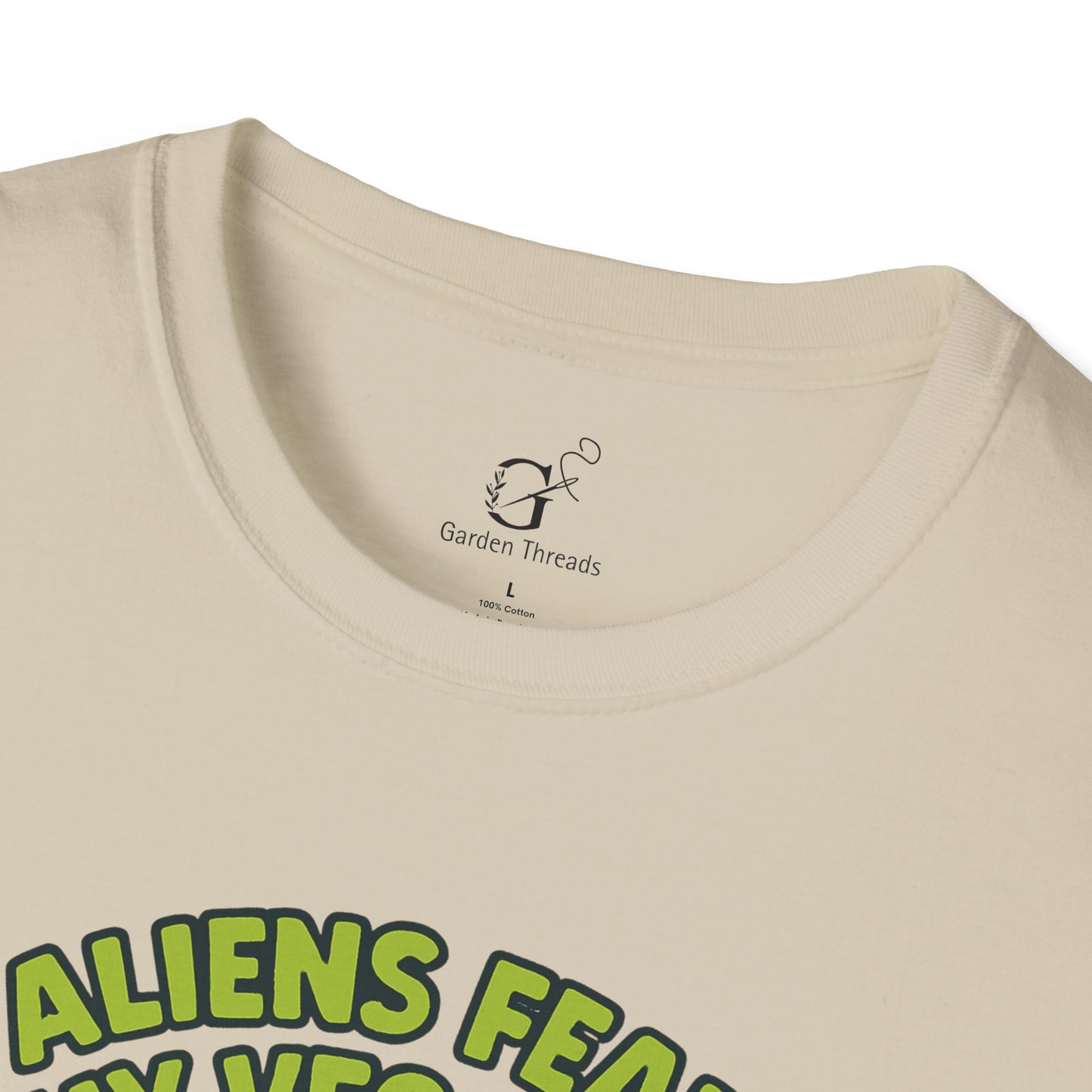Aliens Fear My Veggies T-shirt