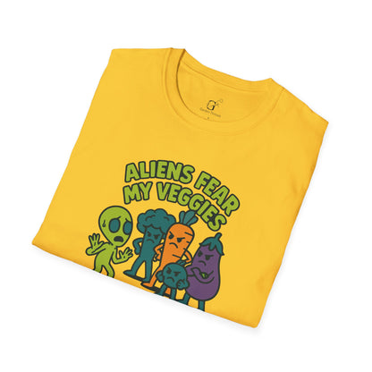 Aliens Fear My Veggies T-shirt